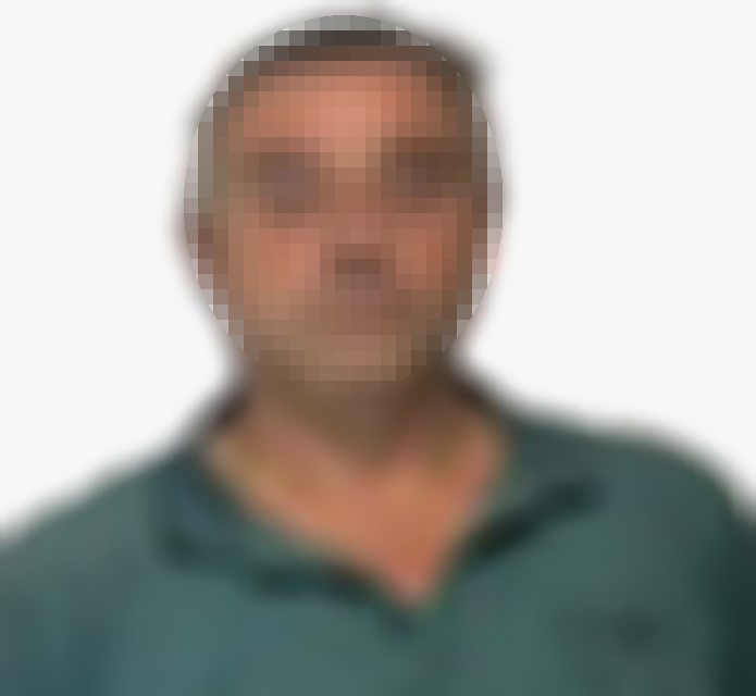 İstanbul'un Şişli ilçesinde, park halindeki bir otomobilden hırsızlık gerçekleştiren şüphelilerden