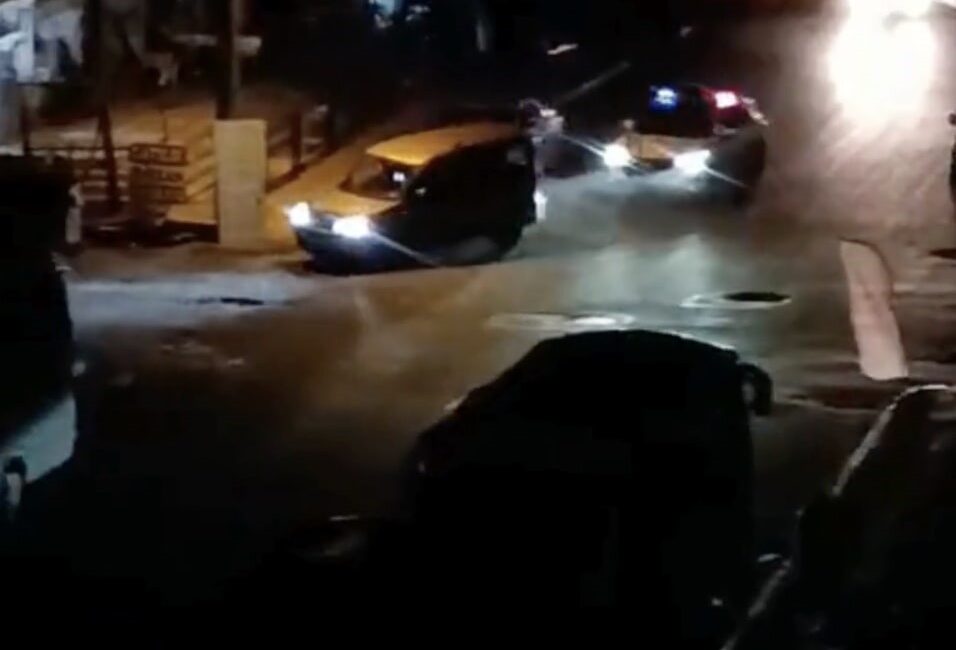 Tekirdağ'ın Kapaklı ilçesinde, polis ekiplerinin "dur" ihtarına uymayarak kaçan alkollü