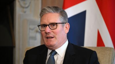 İngiltere Başbakanı Keir Starmer, Londra'da yaptığı açıklamada, İsrail'in Gazze'deki insani