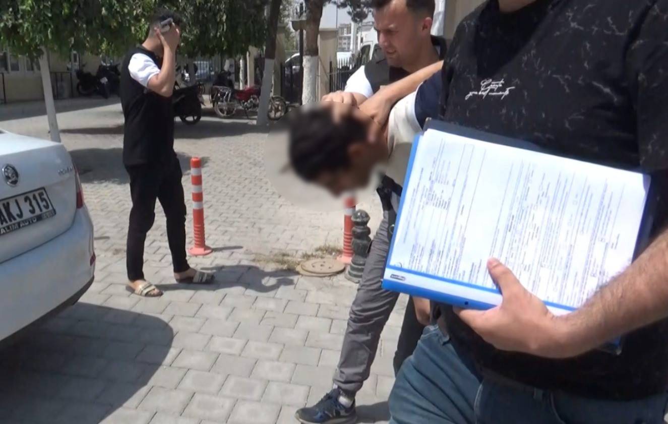 Şanlıurfa'da bir devlet hastanesinin acil servisinde görevli bir doktor ile