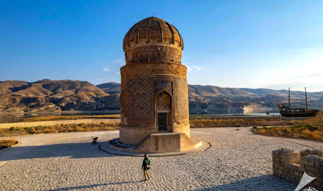 Batman'ın Hasankeyf ilçesinde bulunan ve Akkoyunlu Hükümdarı Uzun Hasan tarafından,