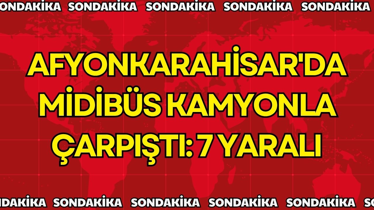 Afyonkarahisar'ın Çay ilçesinde, belediyeye ait bir midibüs ile kamyonun karıştığı