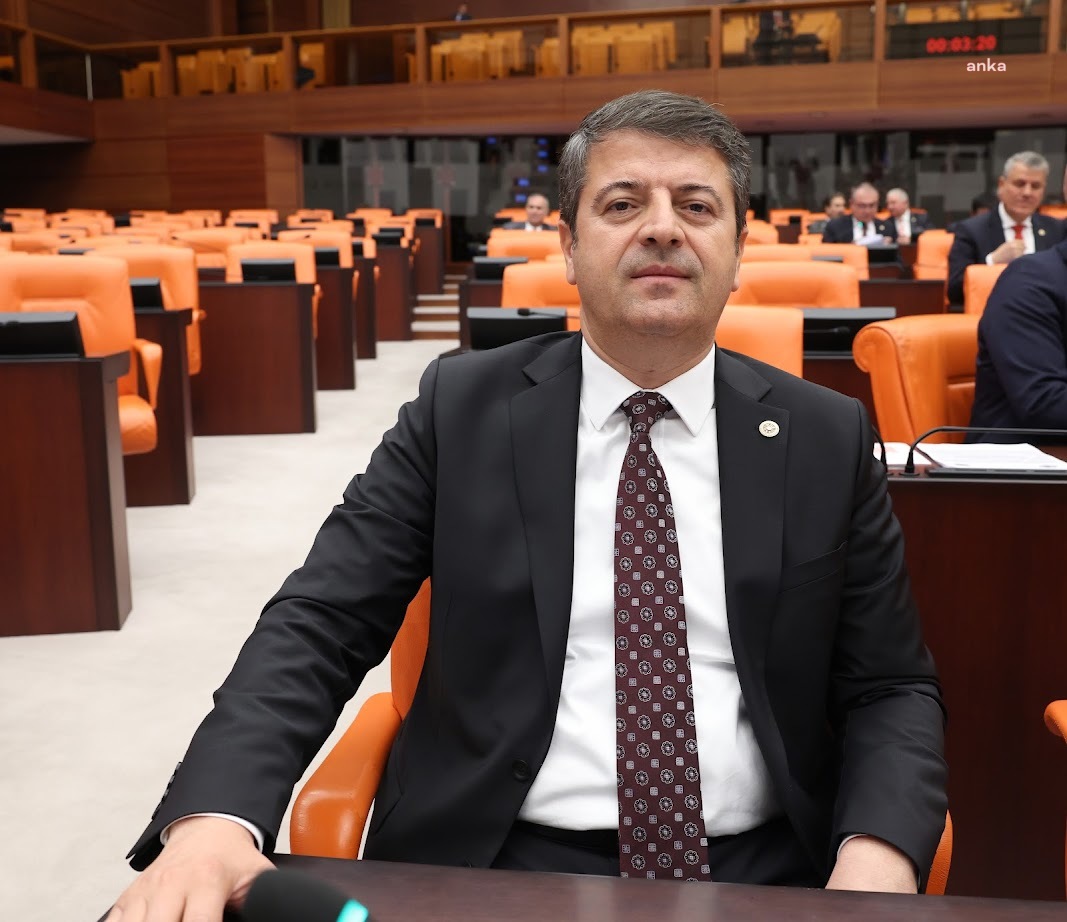 İçişleri Bakanlığı, Adıyaman Belediye Başkanı Abdurrahman Tutdere'nin, hakkında yürütülen bir
