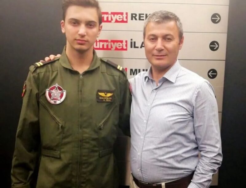 Eskişehir Seyitgazi’deki orman yangınında hayatını kaybeden AKUT gönüllüsü Eren Arslan’ın