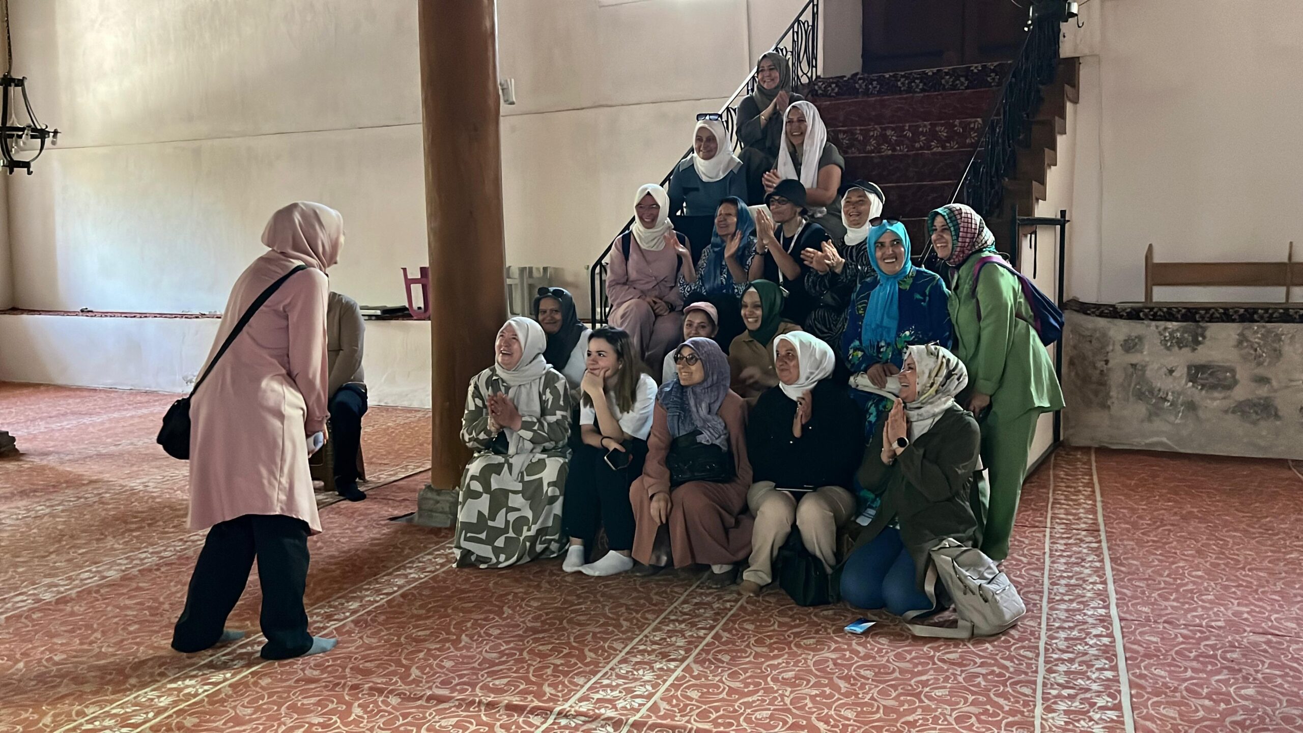   Afyonkarahisar merkezli Etkinlikçi Kadınlar Derneği (EKAD), kentin tarihine ışık