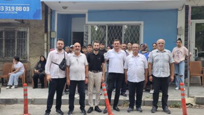 Takdir Alan 32 Öğrenciye Tablet Hediye Edildi