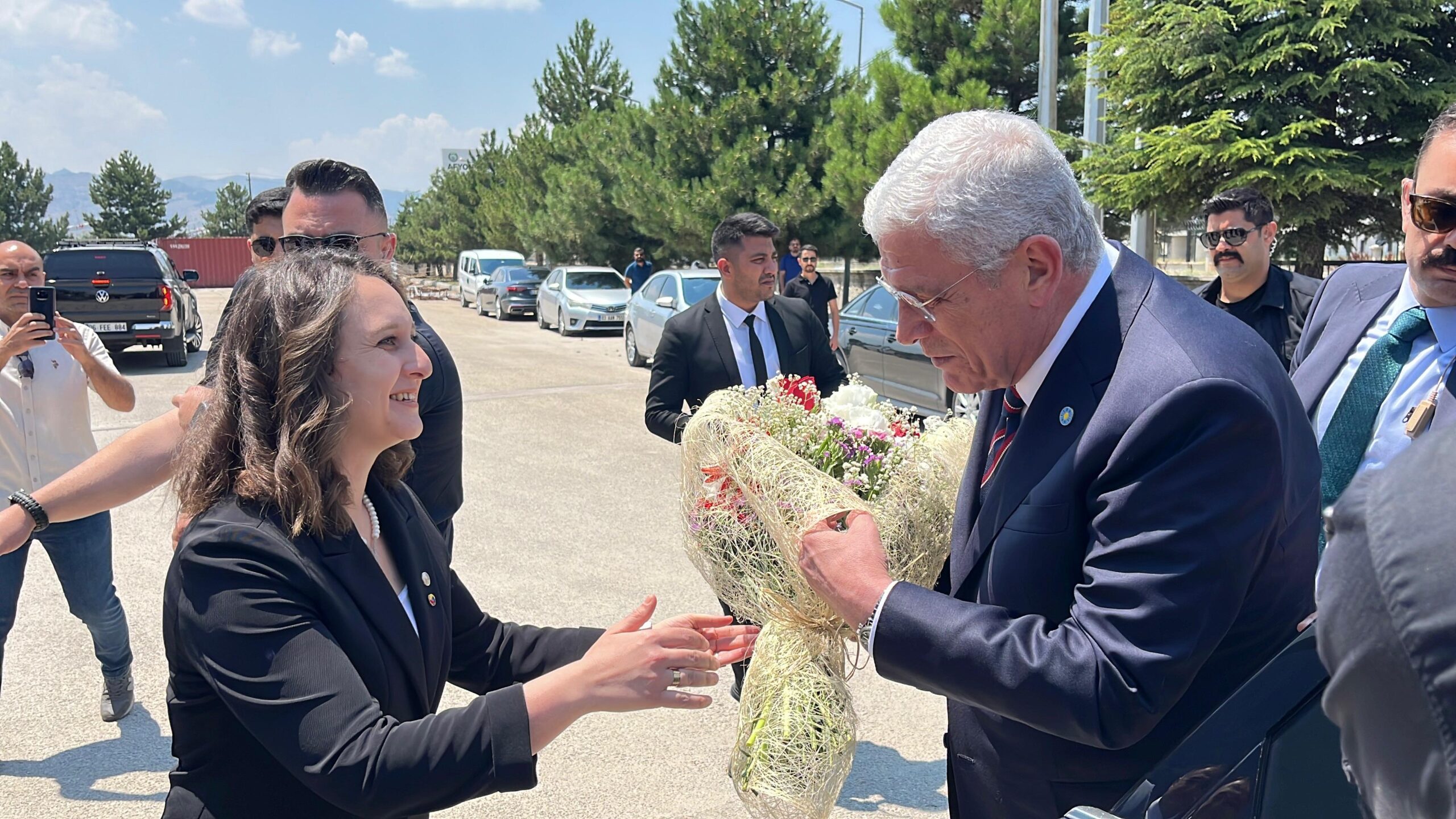 İYİ Parti Genel Başkanı Müsavat Dervişoğlu, Afyonkarahisar'da bir dizi kapsamlı