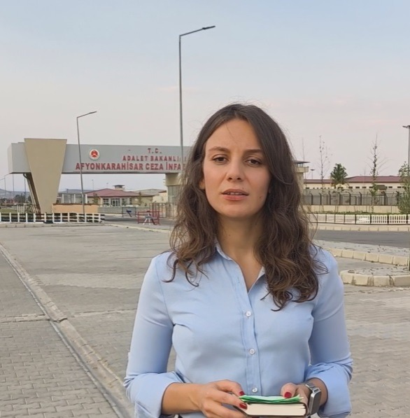 
CHP Afyonkarahisar Merkez İlçe Başkanı Büşra Dişçioğlu Çetinöz: Ekrem başkanımız,