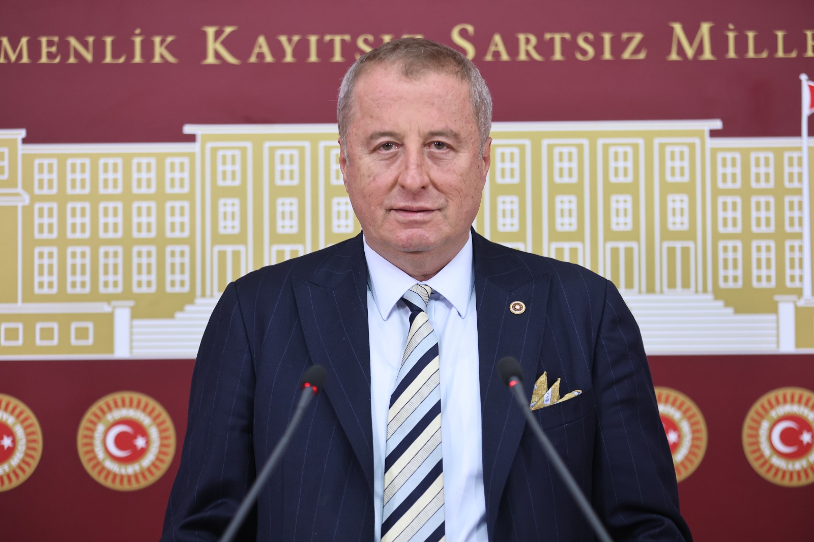 
İYİ Parti Genel Başkan Yardımcısı ve Afyonkarahisar Milletvekili  Hakan