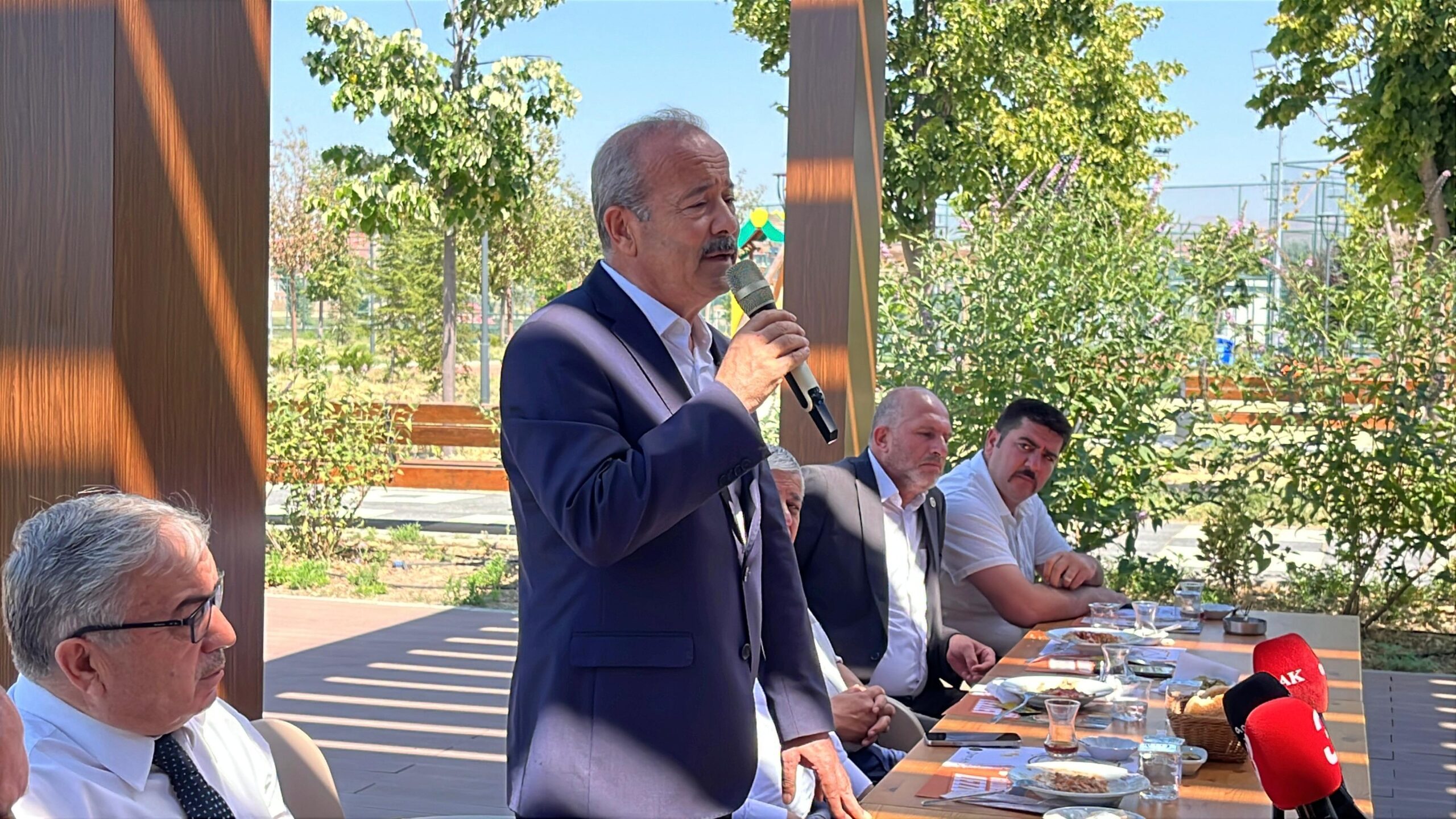 24 Temmuz Basın Bayramı dolayısıyla Şuhut Belediye Başkanı Muhittin Özaşkın