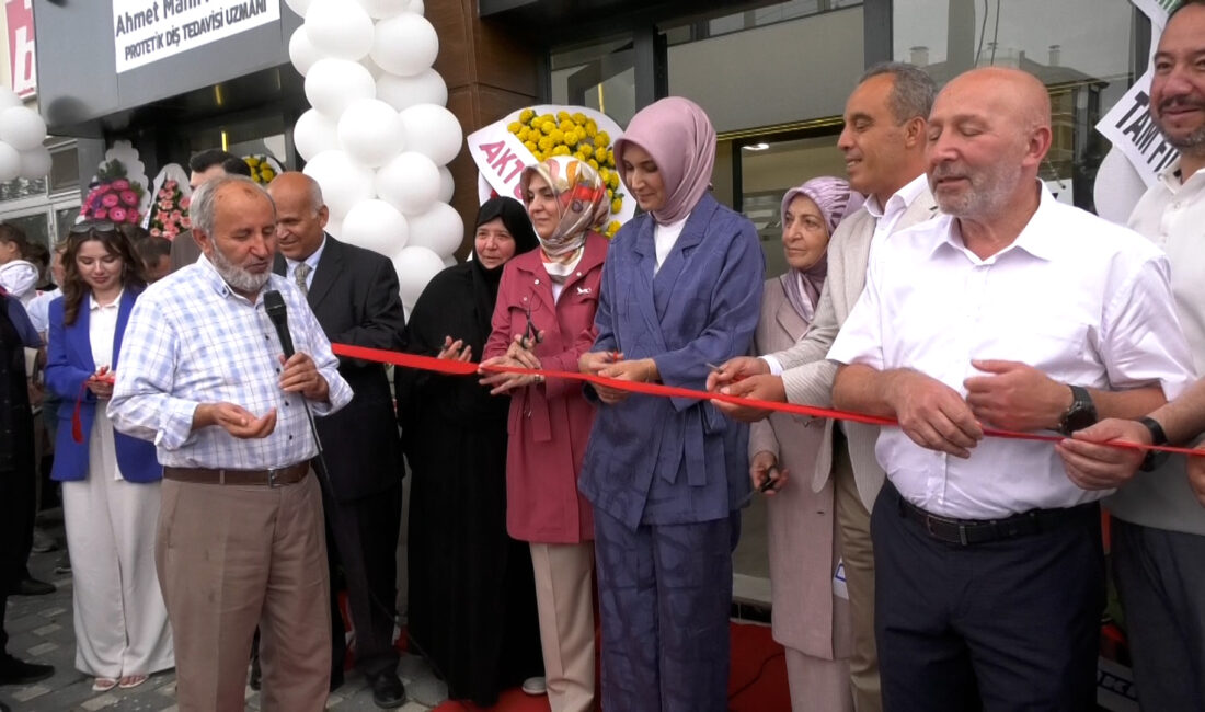 Afyonkarahisar’ın ilk protetik diş tedavisi uzmanlık kliniği, Dr. Ahmet Mahir