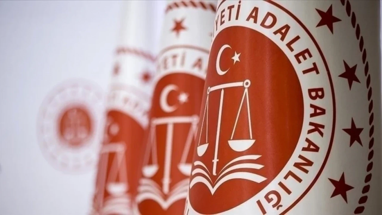 Adalet Bakanı Yılmaz Tunç, Eskişehir’in Seyitgazi ilçesinde başlayıp Afyonkarahisar’ın İhsaniye ilçesine