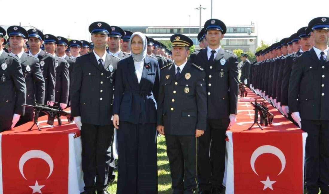Afyonkarahisar Polis Meslek Eğitim Merkezi’nde (POMEM) eğitimlerini tamamlayan 225 öğrenci