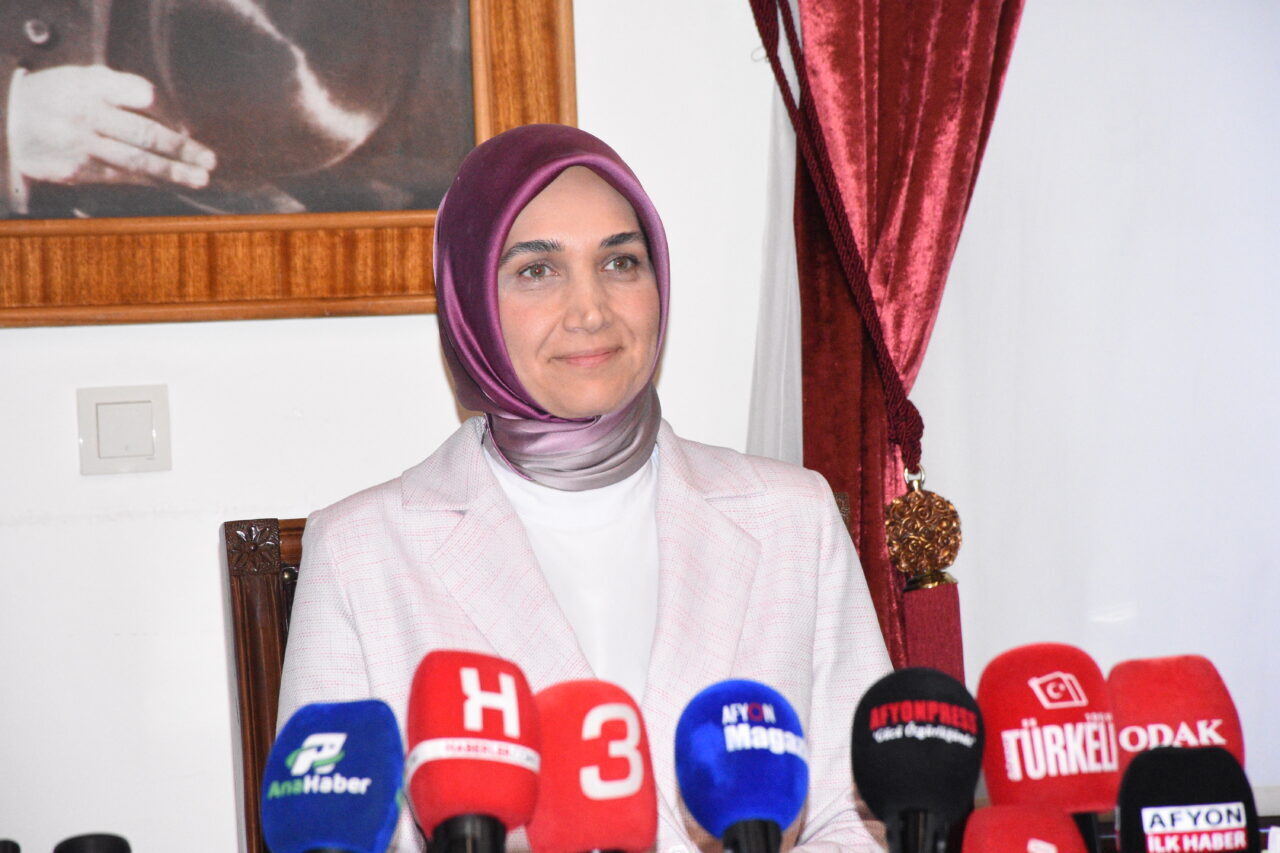 AFYONKARAHİSAR (AA) – Afyonkarahisar Valisi Kübra Güran Yiğitbaşı, kentte yürütülen