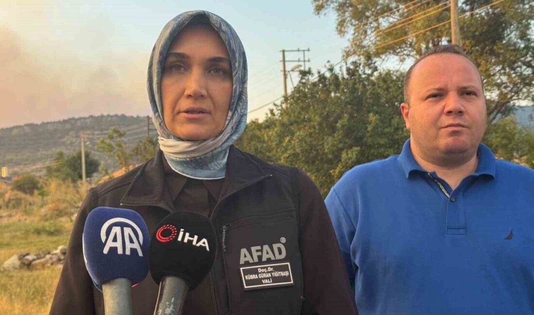 Afyonkarahisar’da bir köy tahliye edildi Afyonkarahisar Valisi Kübra Güran Yiğitbaşı, orman yangını tehlikesine karşı bir