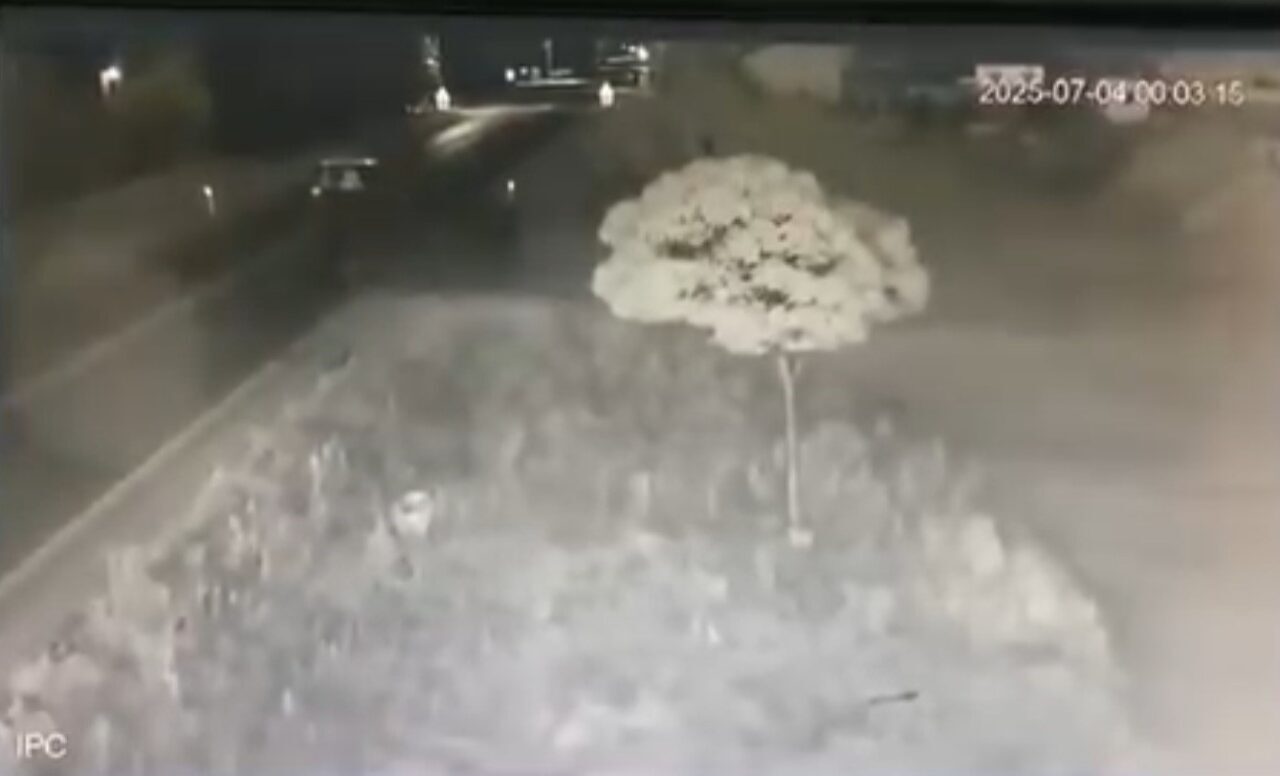 Afyonkarahisar’ın İhsaniye ilçesine bağlı Akören köyü yakınlarında meydana gelen trafik