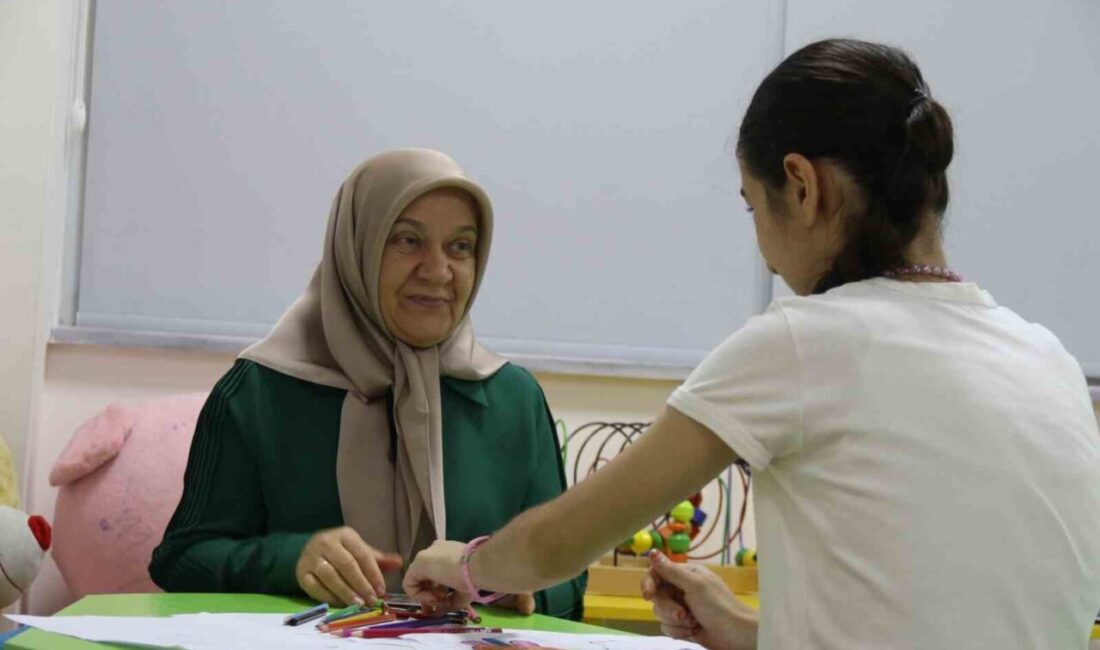 Eskişehir’de Koruyucu Aile’si oldukları Ayşe isimli çocuğun zihinsel engelli çıkması