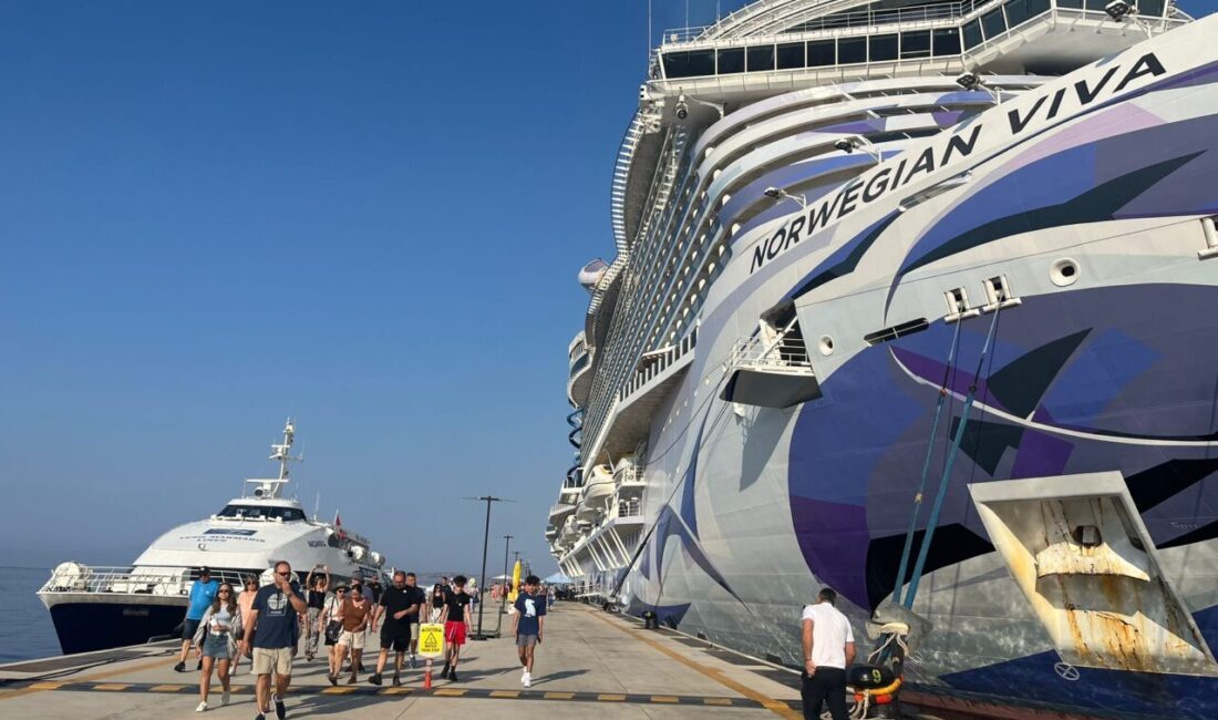 Muğla'nın Bodrum ilçesine "Norwegian Viva" isimli kruvaziyer 3 bin 581