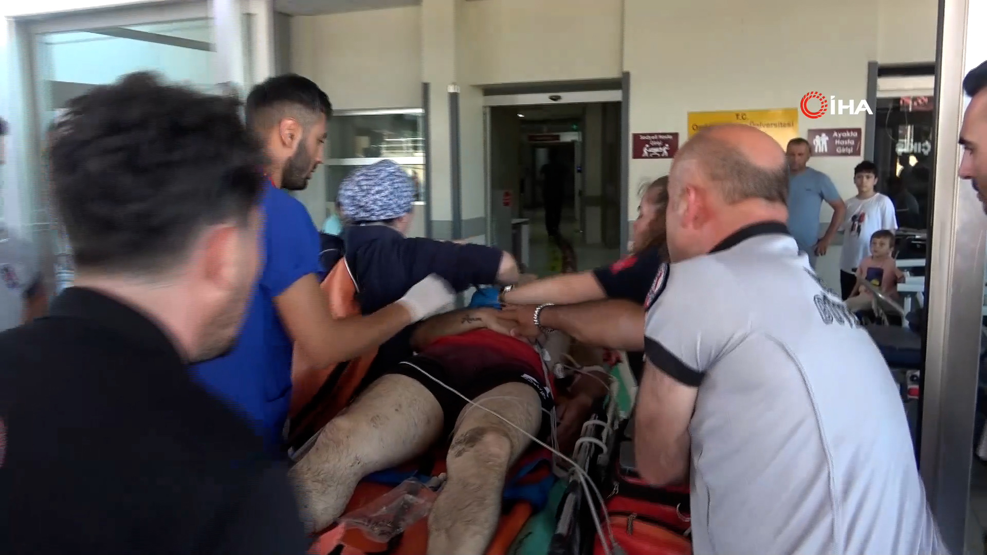 Samsun'un Atakum ilçesinde, serinlemek amacıyla arkadaşlarıyla denize giren 19 yaşındaki