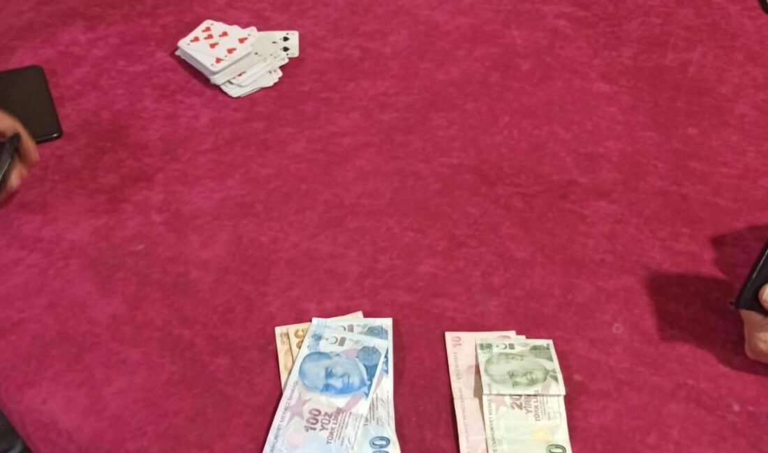 Afyonkarahisar'da yasa dışı bahis ve sanal kumar oynatarak haksız kazanç