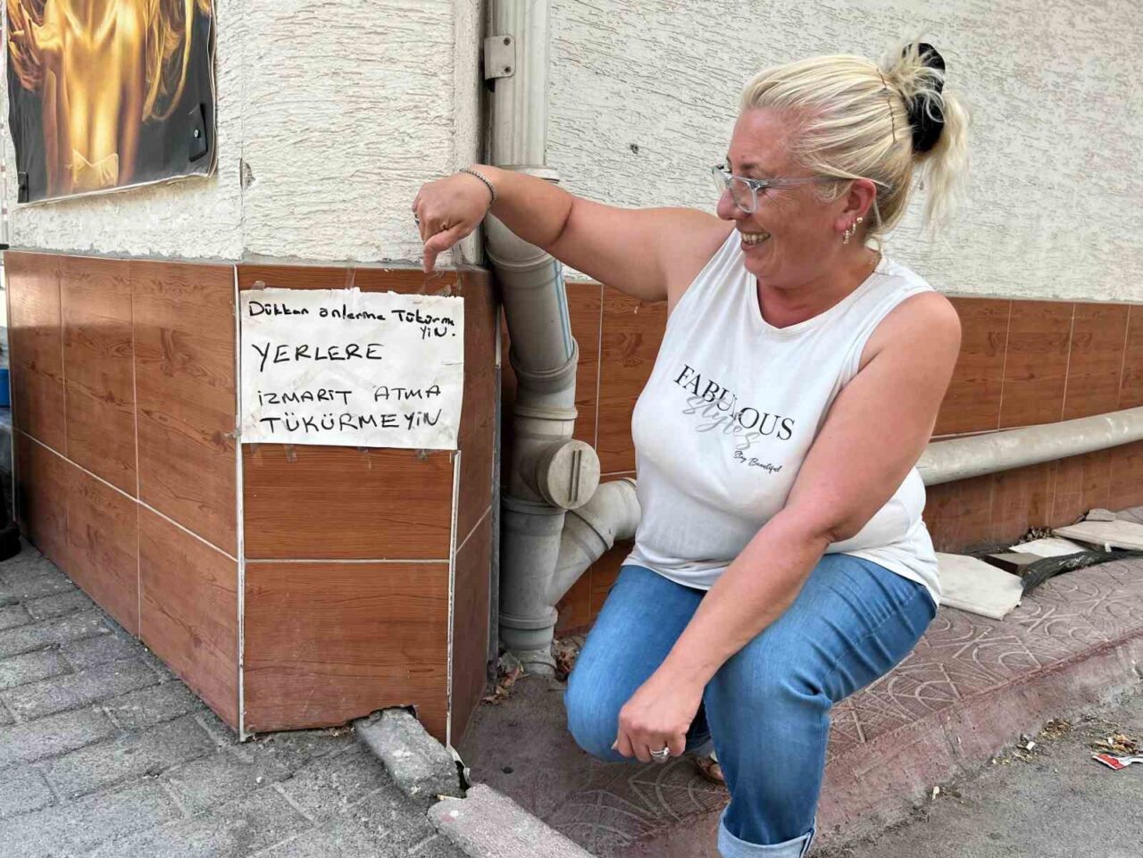 Eskişehir’de dükkanının önüne sürekli balgam ve atık maddeler atılması nedeniyle