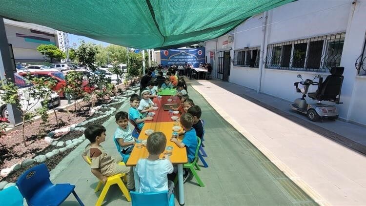Afyonkarahisar İl Müftülüğü bünyesinde hizmet veren Engelsiz Kadın, Erkek ve
