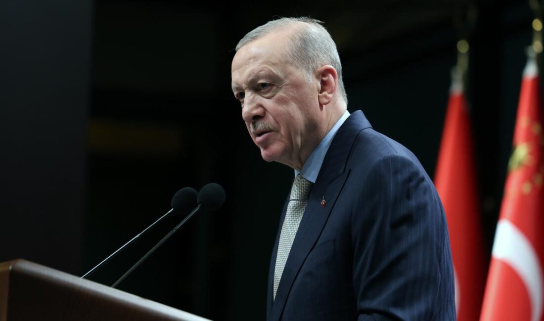 Ankara'da gerçekleştirilen Kabine Toplantısı'nın ardından Cumhurbaşkanı Recep Tayyip Erdoğan, memurlara