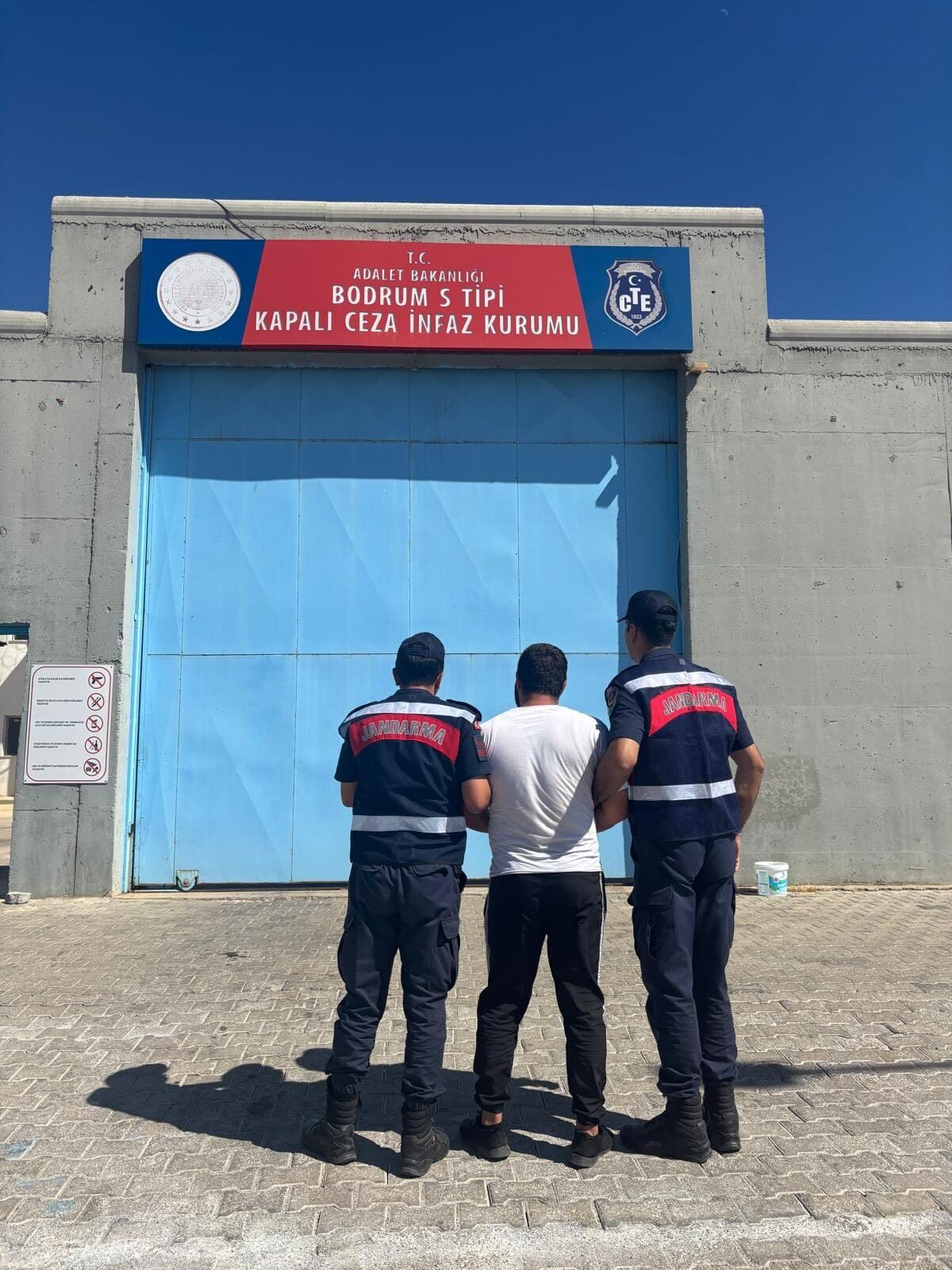 Muğla'nın Milas ilçesinde, hakkında 7 yıl, 6 ay kesinleşmiş hapis