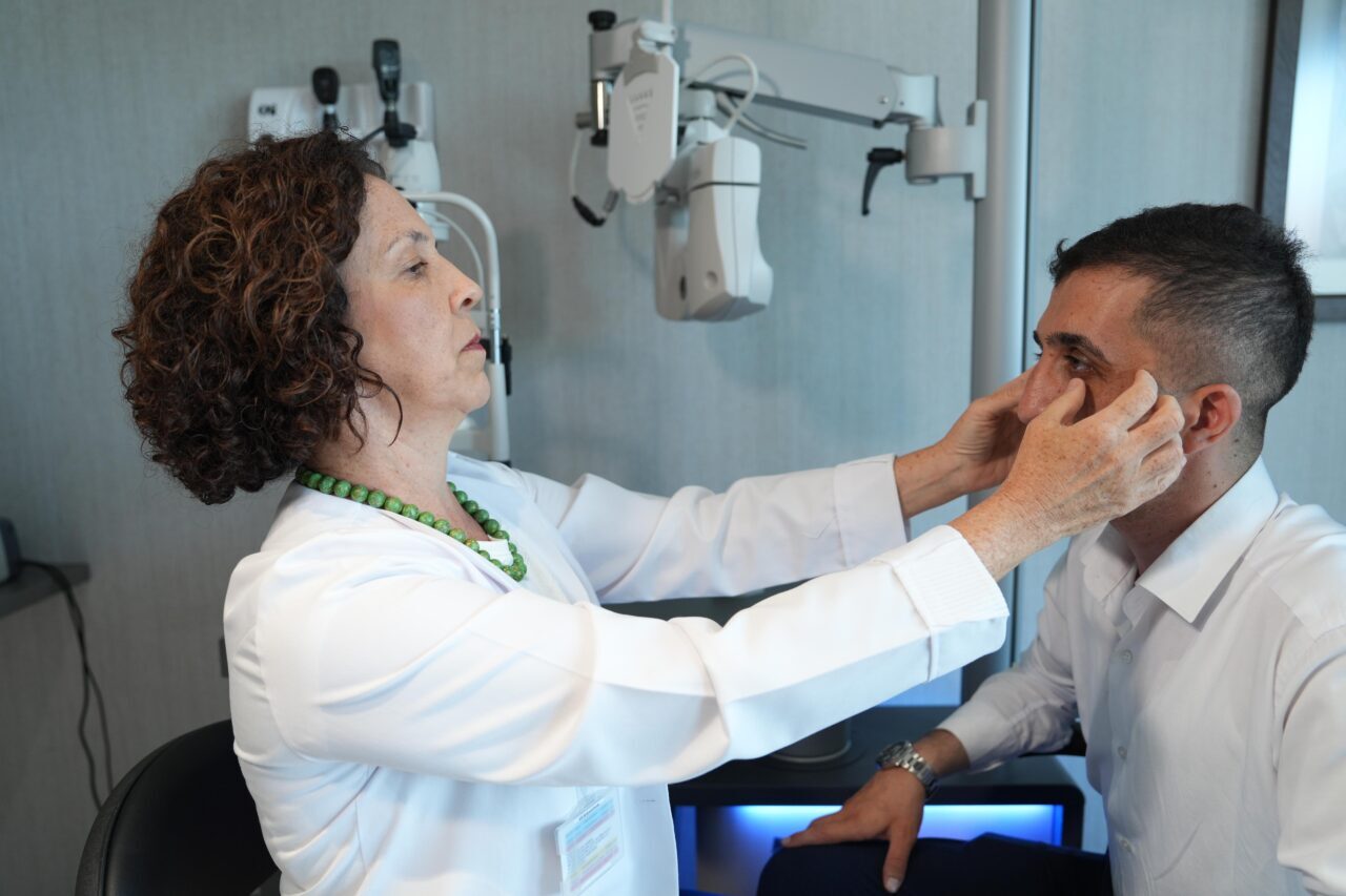 Medipol Acıbadem Bölge Hastanesi Göz Hastalıkları Uzmanı Prof. Dr. Didem