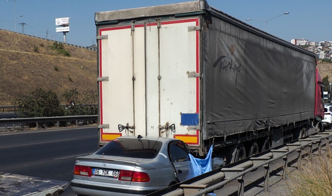 İzmir’in Bayraklı ilçesinde gece saatlerinde meydana gelen trafik kazası can