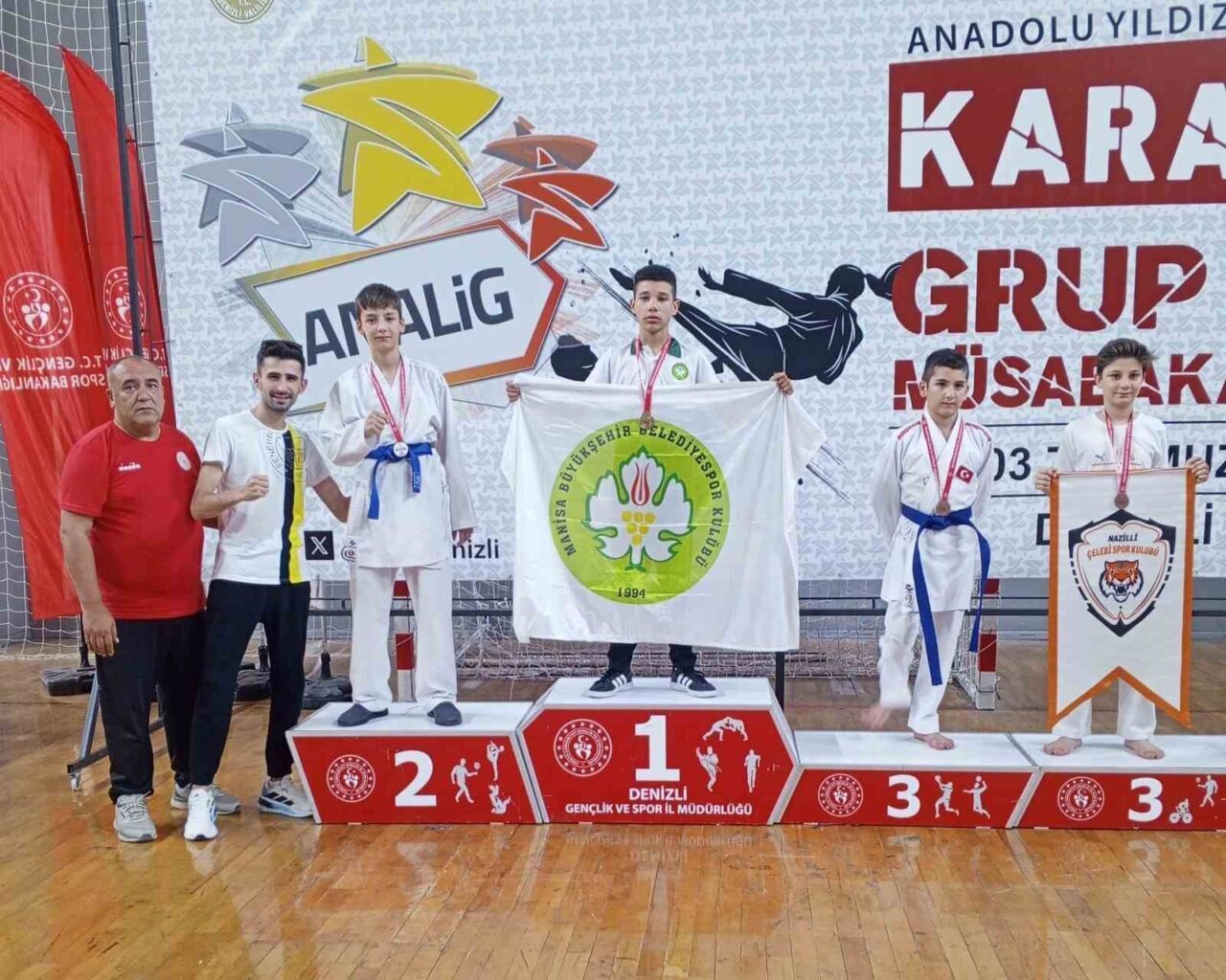 Denizli’de gerçekleştirilen Anadolu Yıldızlar Ligi (ANALİG) Karate Grup Müsabakalarında Afyonkarahisarlı