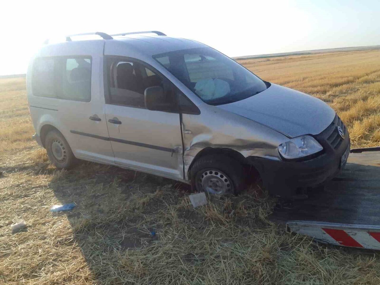 Afyonkarahisar’ın Emirdağ ilçesine bağlı Davulga beldesi yakınlarında meydana gelen trafik