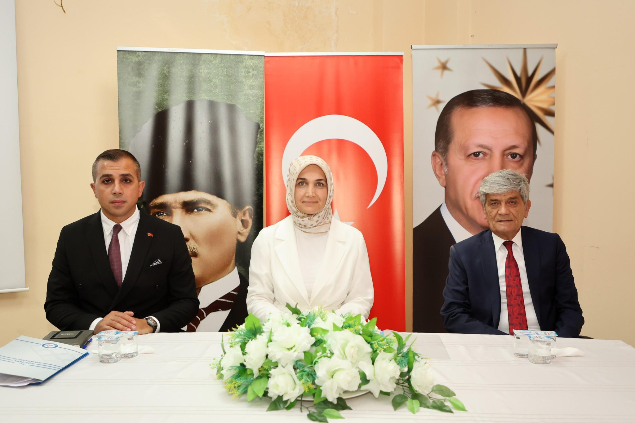 Afyonkarahisar Valisi Doç. Dr. Kübra Güran Yiğitbaşı, Kızılören ilçesinde düzenlenen