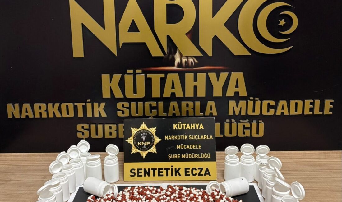 Kütahya'da uyuşturucu operasyonunda gözaltına alınan 4 şüpheli tutuklandı.