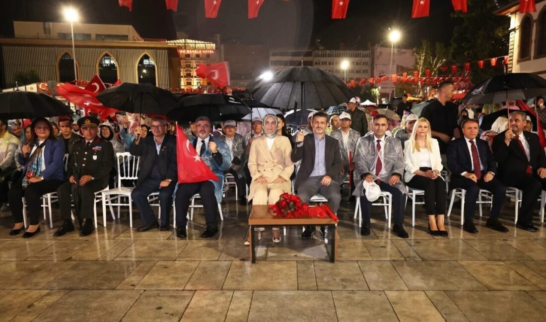 Afyonkarahisar Valisi Kübra Güran Yiğitbaşı, "15 Temmuz bir demokrasi zaferi