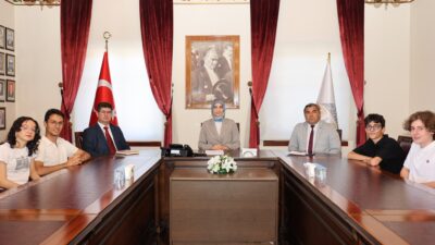 Afyonkarahisar Valisi Doç. Dr. Kübra Güran Yiğitbaşı, LGS (Liselere Geçiş