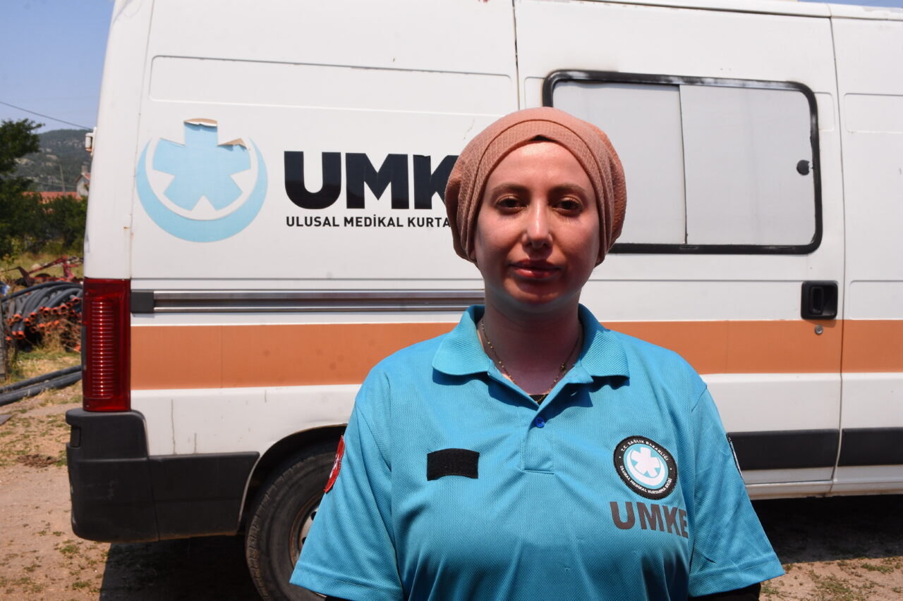 - Afyonkarahisar UMKE ve Afet Koordinatörü Görkem Akayın:
- "Müdahale etmeye