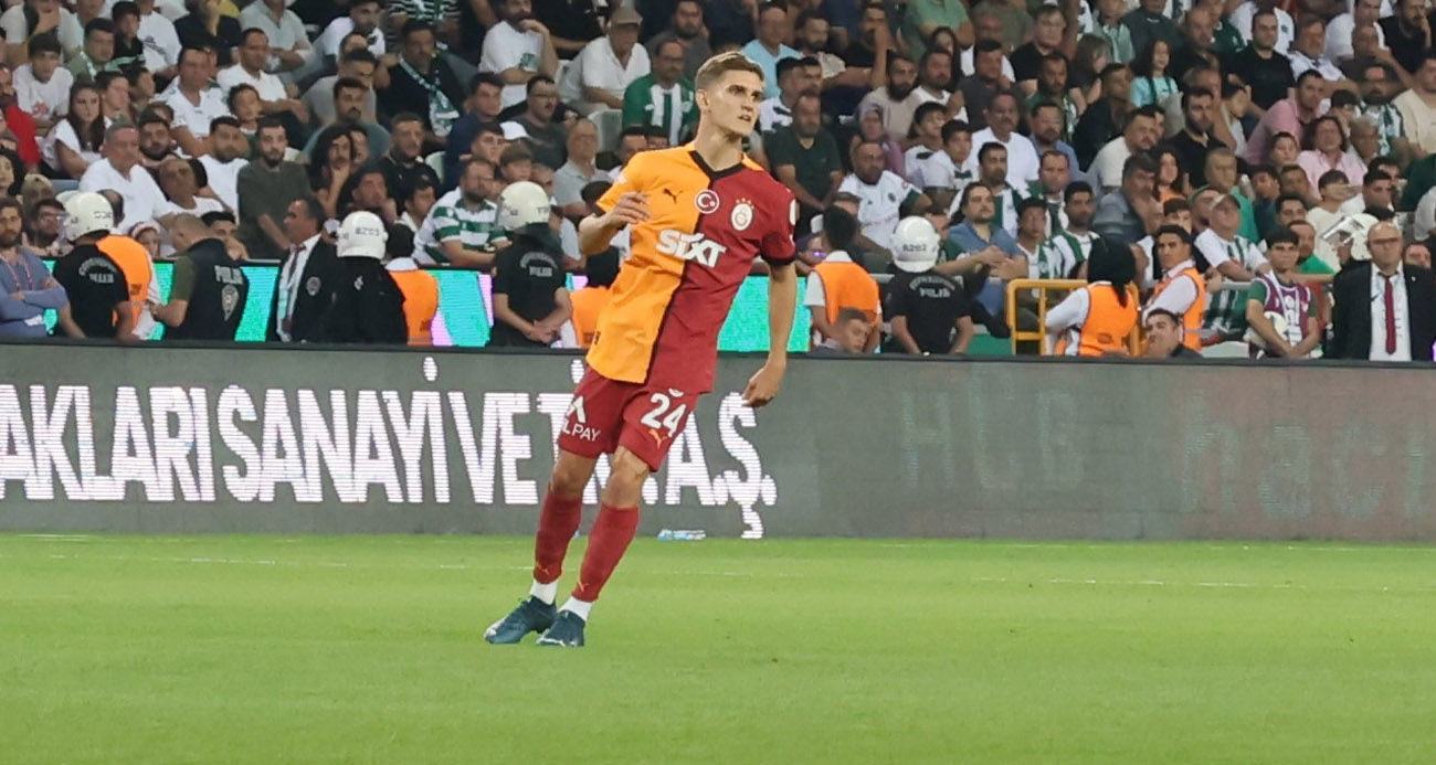 Galatasaray, Danimarkalı futbolcusu Elias Jelert’in İngiltere Championship ekiplerinden Southampton’a satın