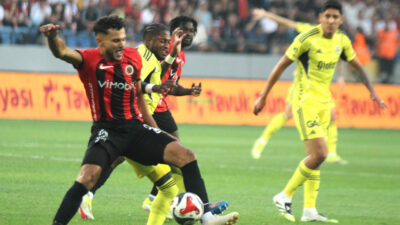 Trendyol Süper Lig’in 4. haftasında Fenerbahçe, deplasmanda karşılaştığı Gençlerbirliği’ni 3-1
