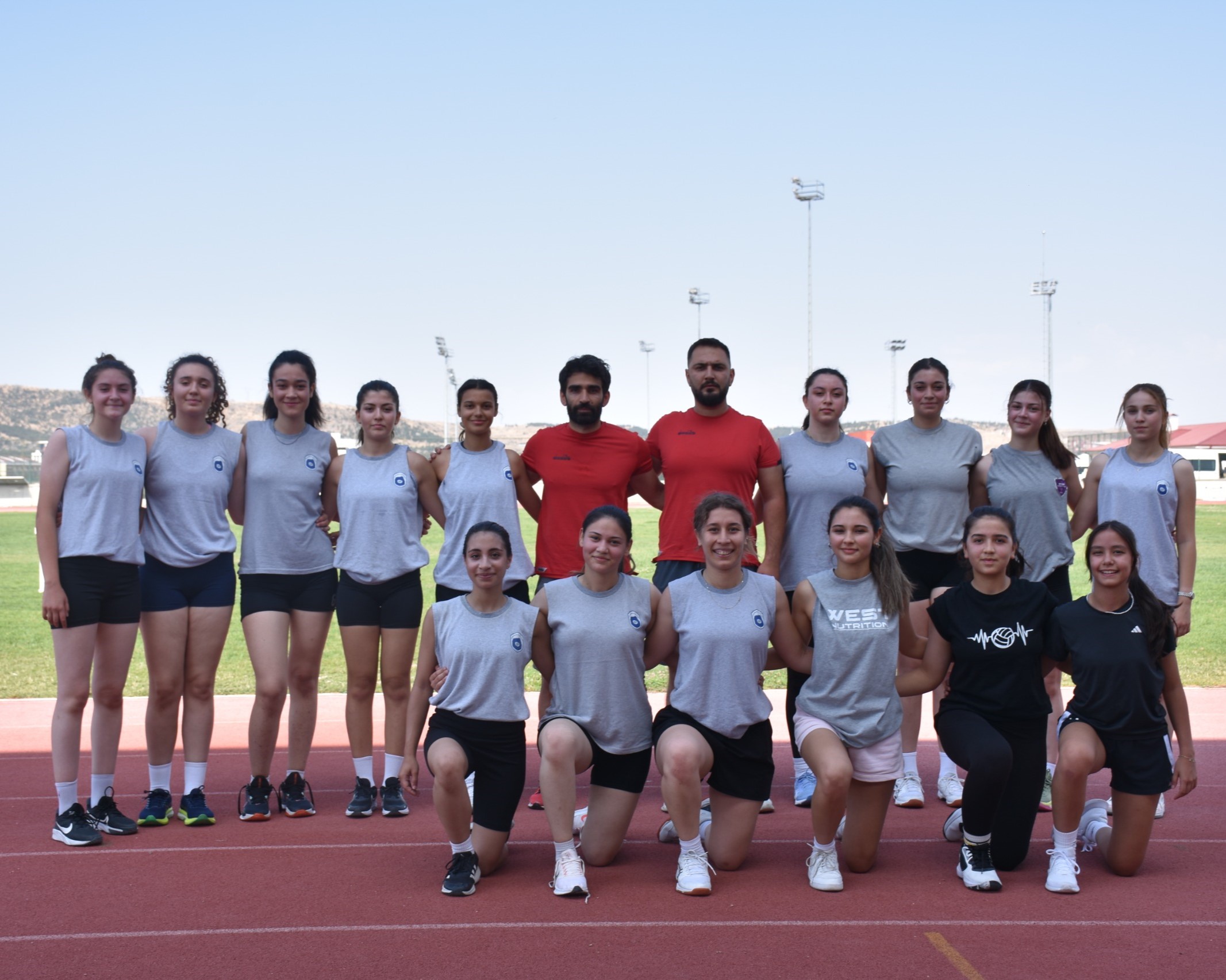 Afyon Gençlik Spor Kulübü Kadın Voleybol Takımı, 2025-2026 sezonu için