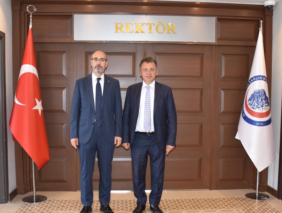 
Afyonkarahisar İl Sağlık Müdürü Dr. Hakkı Öztürk, Afyonkarahisar Sağlık Bilimleri