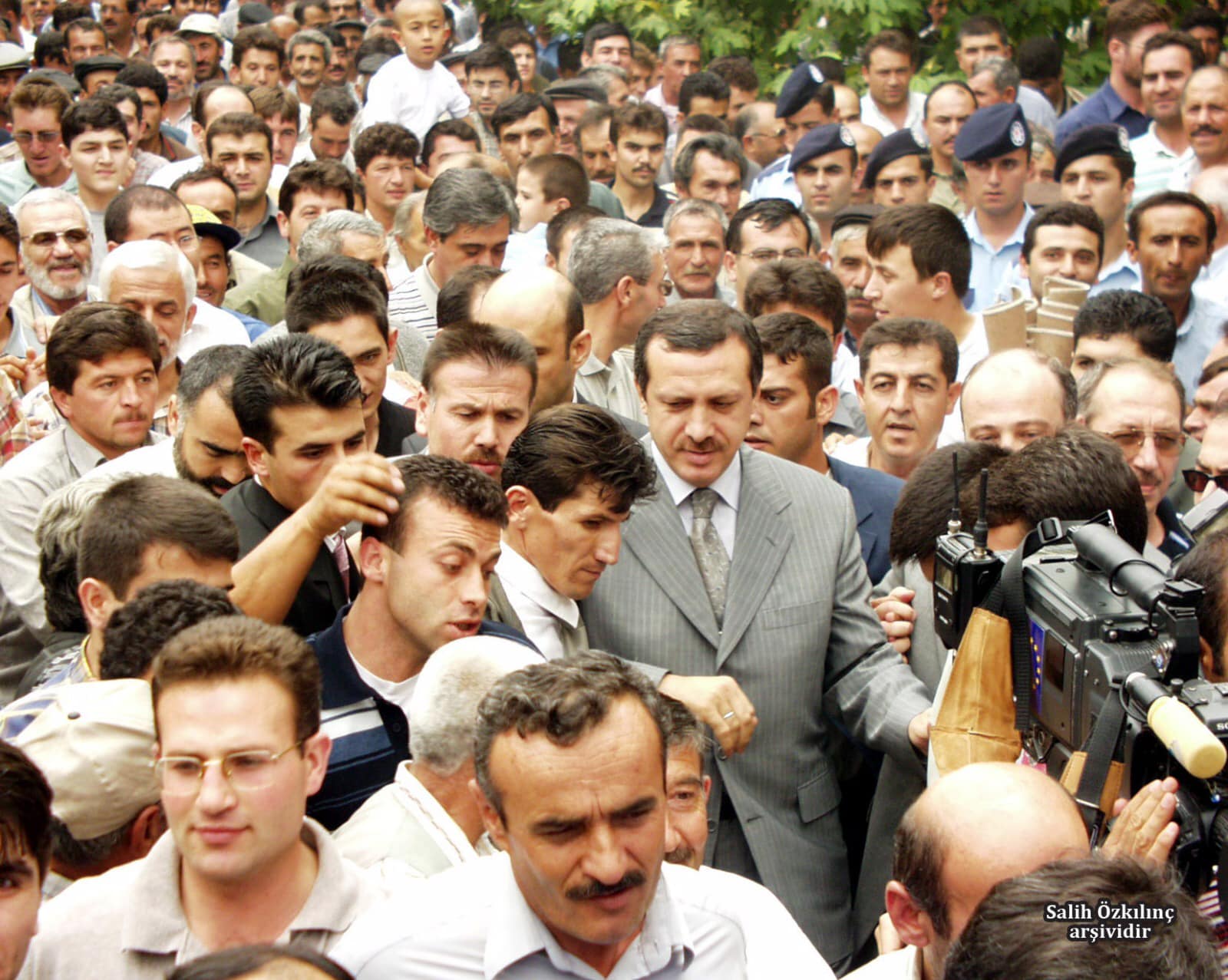 Siyasi tarihte ilk kuruluş toplantısını Ağustos 2001 tarihinde Afyonkarahisar’da gerçekleştiren