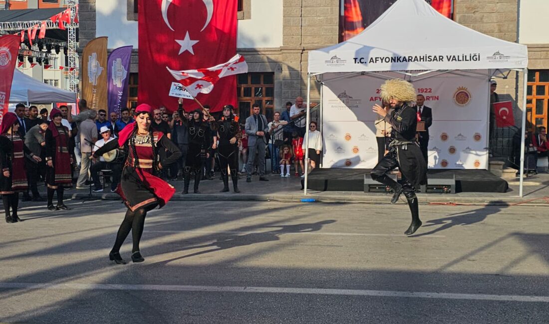 27 Ağustos’ta düşmandan temizlenen Afyonkarahisar, Cumhuriyetin kazanıldığı topraklar olması sebebiyle