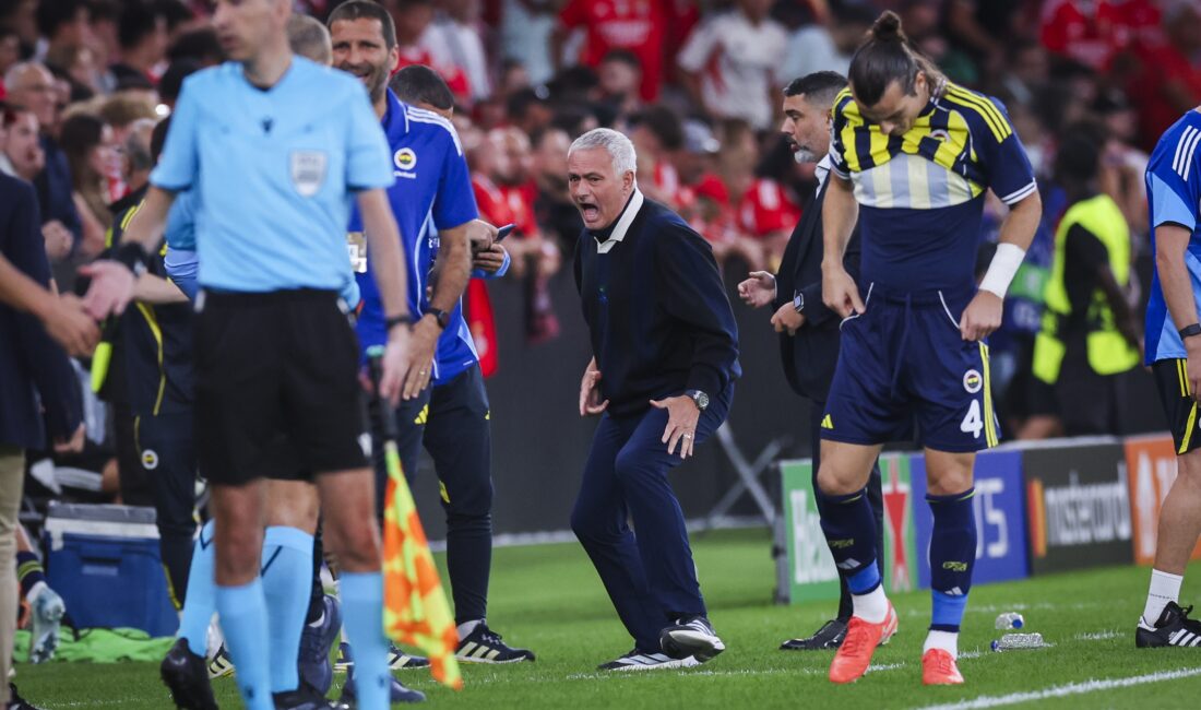 UEFA Şampiyonlar Ligi play-off turu rövanşında Portekiz temsilcisi Benfica'ya 1-0