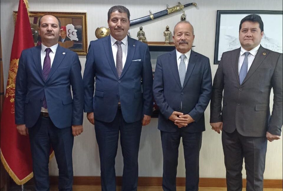 Milliyetçi Hareket Partisi (MHP) Bolvadin İlçe Başkanı Mahmut Kızıltoprak, göreve
