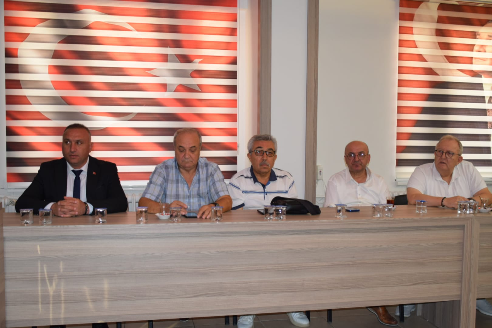 İYİ Parti Genel Başkan Yardımcısı ve Afyonkarahisar Milletvekili Hakan Şeref