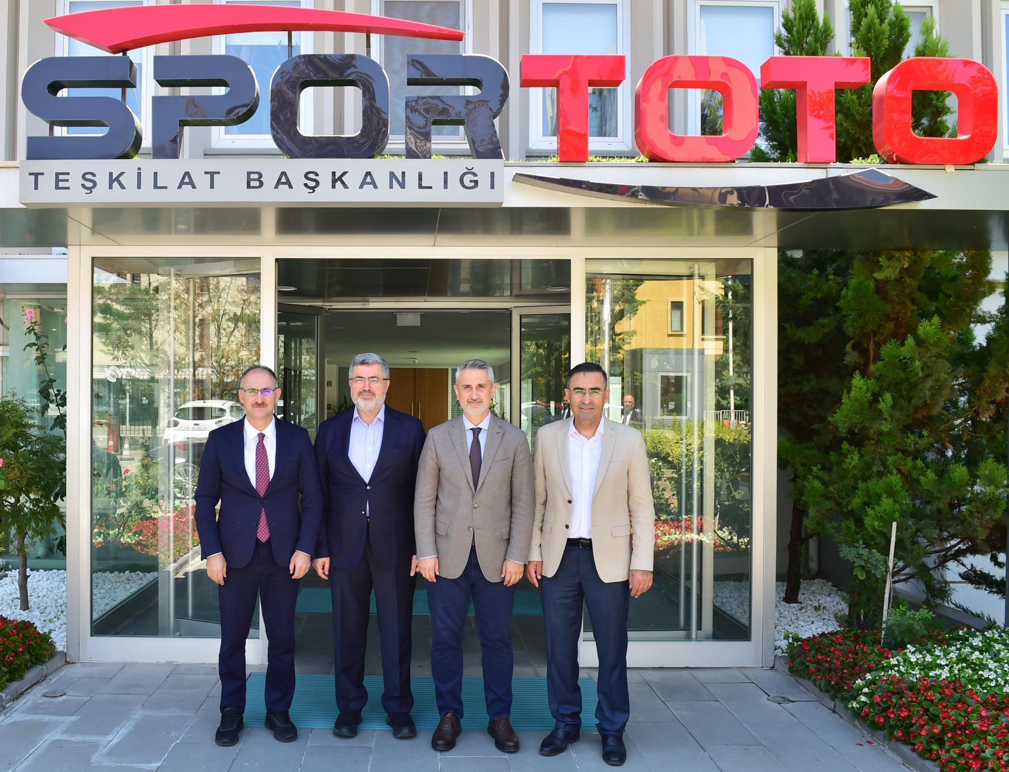 AK Parti Afyonkarahisar Milletvekilleri Ali Özkaya ve Hasan Arslan, Spor