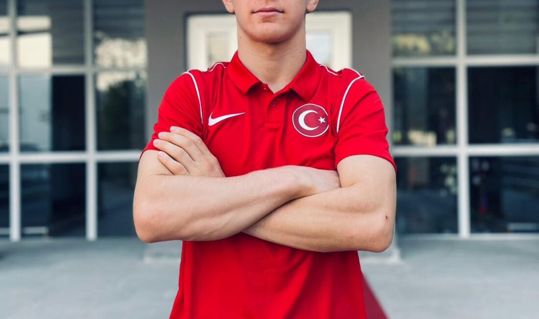 
Afyonkarahisar Türkiye Olimpiyat Hazırlık Merkezi sporcusu Umut Talha Uslu, 17-24