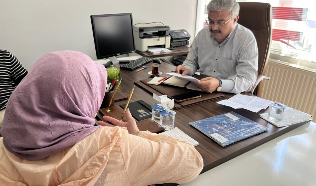   AK Parti Afyonkarahisar Milletvekili İbrahim Yurdunuseven, Bolvadin’de gerçekleştirdiği Halk
