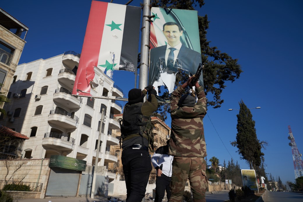 Suriye’de Esad döneminde savaş suçlarına karıştığı belirlenen Tümgeneral Pilot Riyad